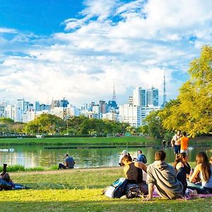 Studios Modernos Totalmente Mobiliados Com Academia Proximo A Metro Parque Ibirapuera E Hospitais